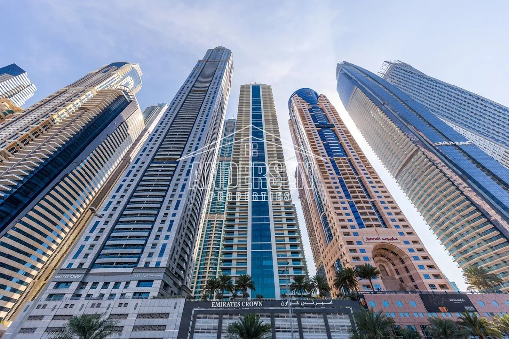 Large 3br + Maid | Huge Balcony | Spacious Kitchen | Spectacular Marina View