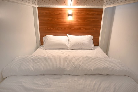 1200AED Luxury Bedspace Al Rigga Area