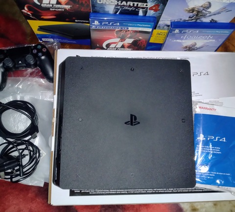 PS4 Slim 500 GB with Box (Super Clean)