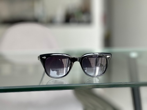 Brand new sunglasses for men/women (never worn)