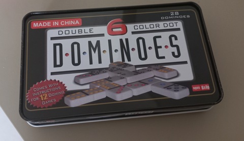 New Domino set in metal box