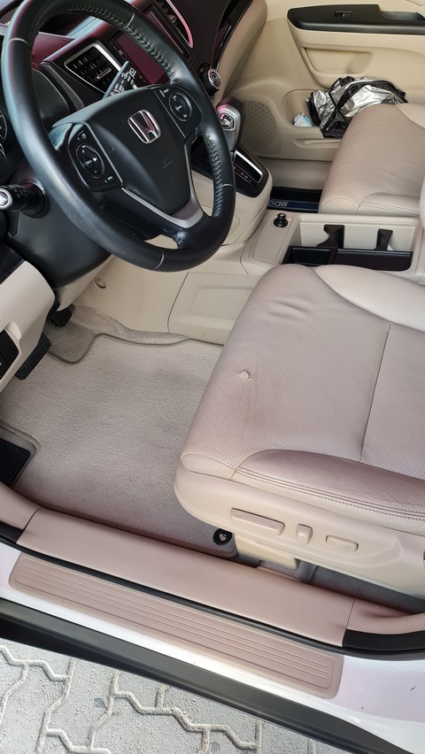 Honda CRV 2015 - Very clean