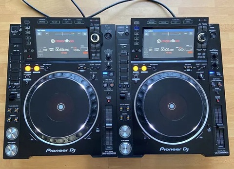 Pioneer CDJ2000 nexus2 DJ Player (PAIR)