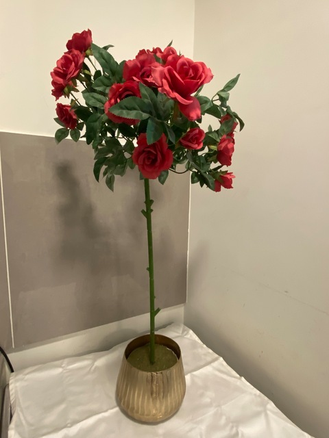 Artificial rose plant with gold pot