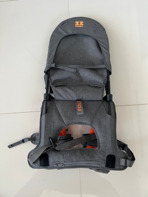 NEW CONDITION - Minimeis Shoulder Carrier G4