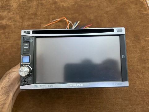 ALPINE IVE-W530EBT CAR AUDIO STEREO FOR SALE!!!! Perfect Condition