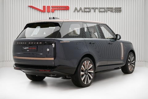 RANGE ROVER VOGUE SV AUTOBIOGRAPHY, 2023, GCC, WARRANTY AND SERVICE CONTRACT, IMMACULATE CONDITION