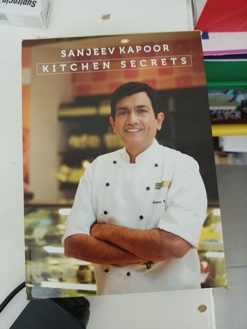 Sanjay Kapoor books for sale.. throw away price!!