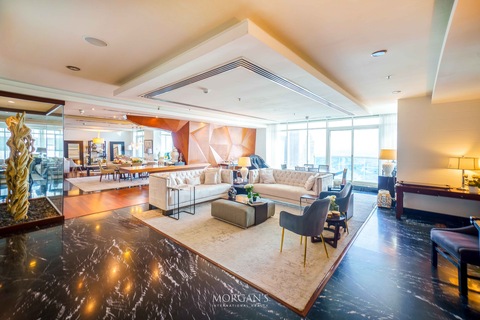 Luxury Duplex Penthouse |  Upgraded | VOT