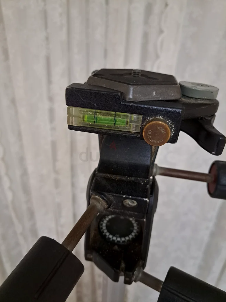 Manfrotto Heavy Duty Tripod