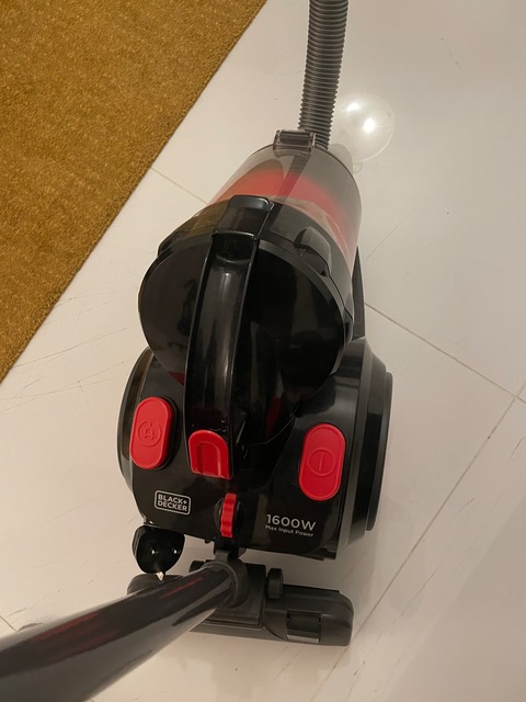 Vacuum Cleaner With Bagless And Multicyclonic Technology 160