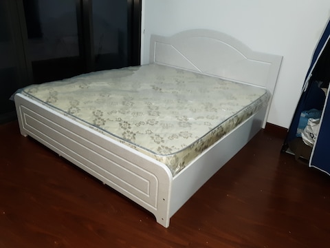 New White King Size Wood Bed 180x200 with Medicle Mattress
