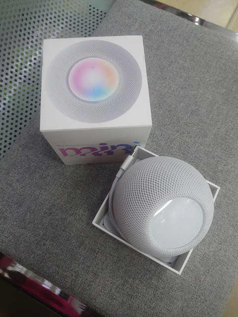 Apple HomePod mini white