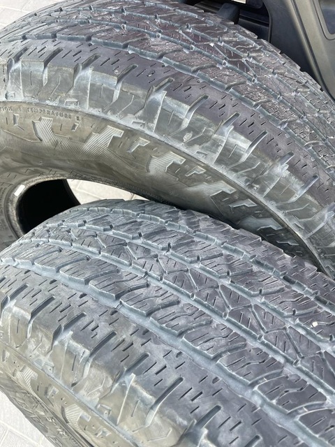 4 Bridgestone tires 245/75R17