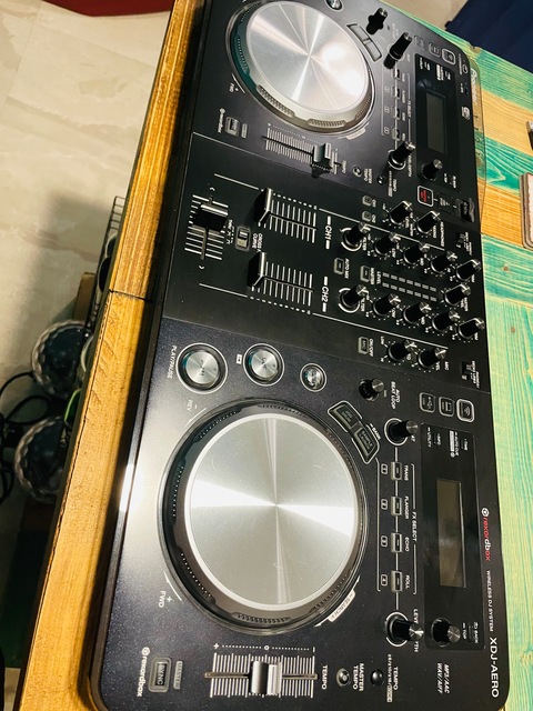 Pioneer XDJ Aero Stand-Alone DJ Console