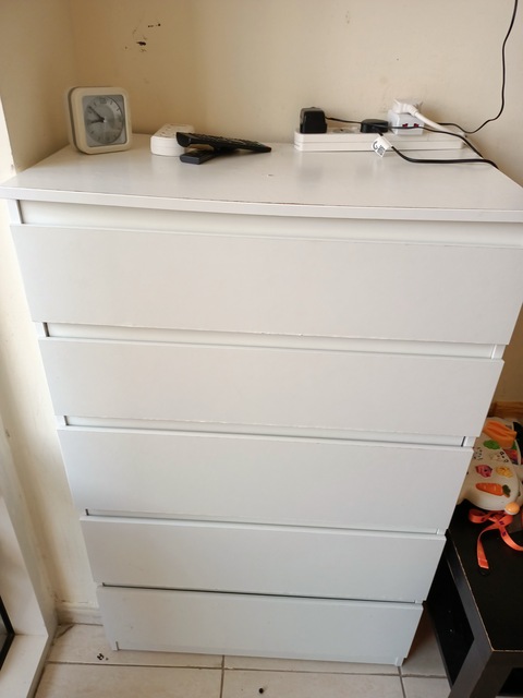 Ikea cabinet.. throw away price.. leaving country
