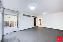 Corner Upgraded Huge Garden 4 Bed Townohouse