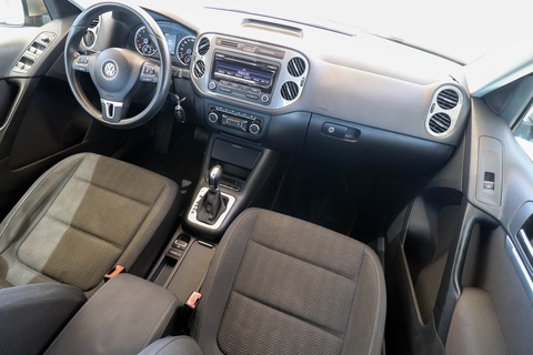 AED 940 monthly | Warranty | Flexible D.P. | Volkswagen Tiguan 2015