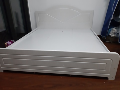 New White King Size Wood Bed 180x200 with Medicle Mattress
