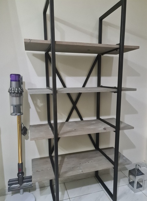 Book shelves. In very good condition.( MUST COLLECT IT FROM SHARJAH )