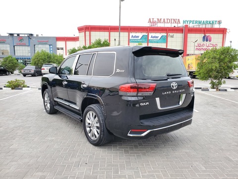 TOYOTA LAND CRUISER 2010 FACELIFTED 2022 V6 G.C.C FULL OPTION IN EXCELLENT CONDITION
