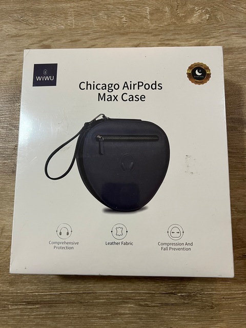Chicago AirPods Max case