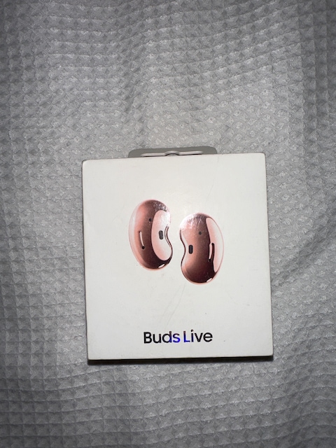SAMSUNG buds live (wireless earphones)