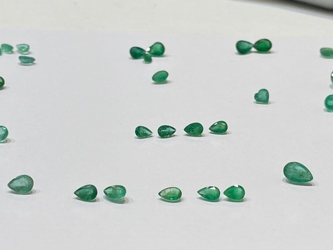 Natural emerald gem stone