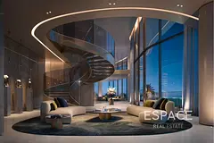 Beachfront Lifestyle | 4 Bed Full Floor