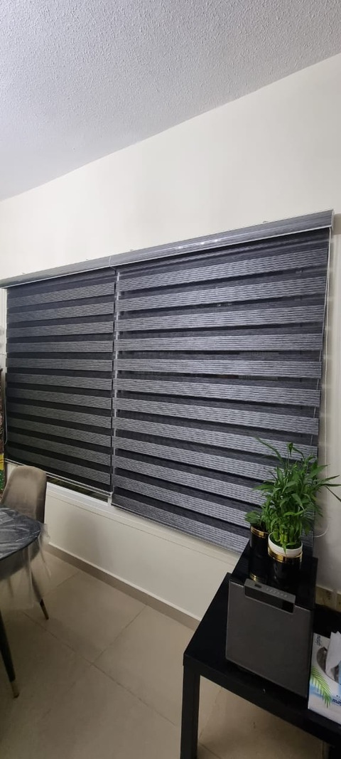 WINDOW BLINDS available for sale