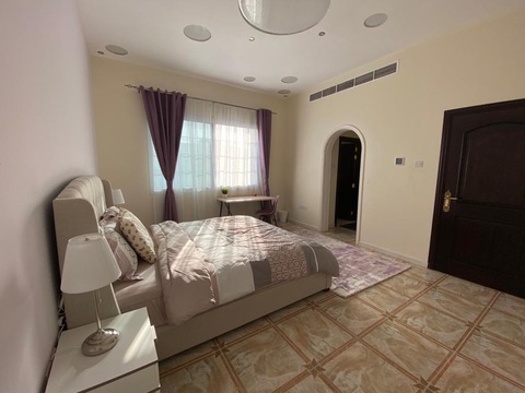 Spacious Master room in Expat Villa