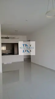 Chiller Free! Pool View! Pet Friendly! Large Apartment