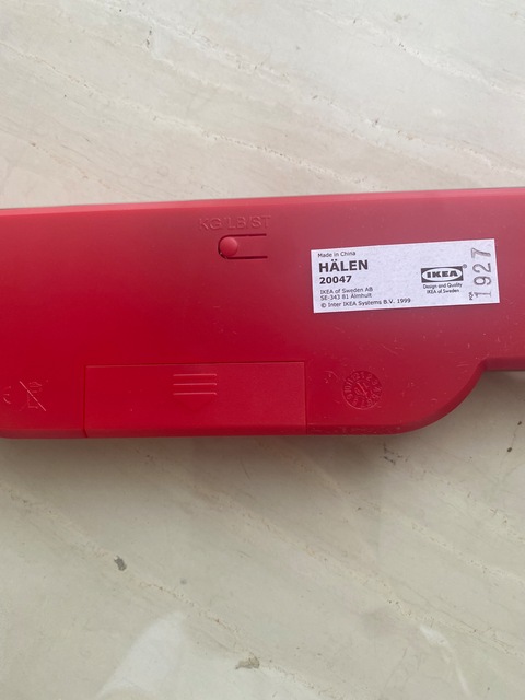 Ikea halen red scale