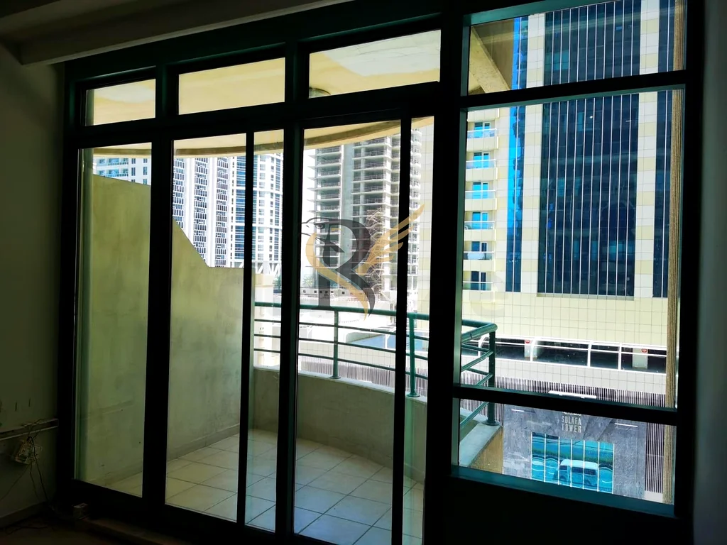 Unfurnished 1 Bedroom For Sale In Marina Crown