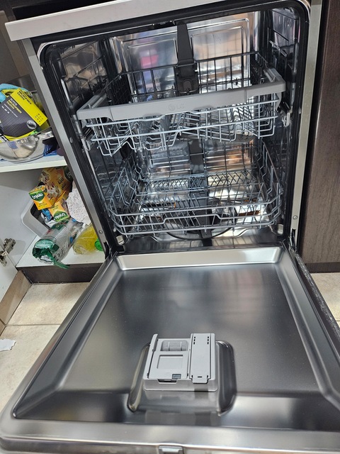 LG Dishwasher with Warranty