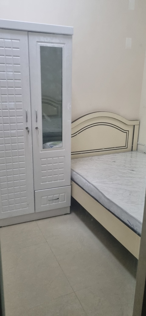 Partition room available al nahda 2 Dubai