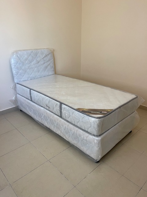 New American Style Single Bed With Medical Mattress