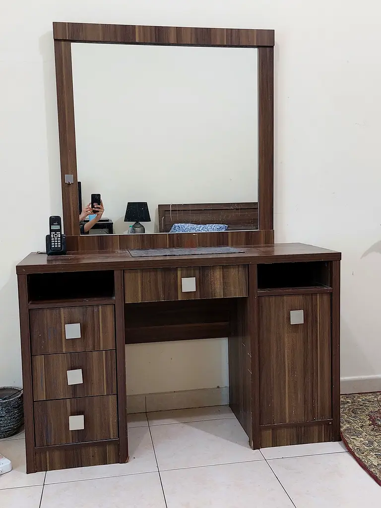 Dressing table for sale