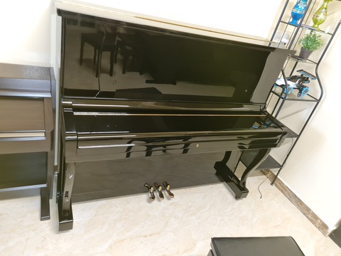 Brother upright piano. Japan made. With bench. Cash on Free professional delivery and tuning.