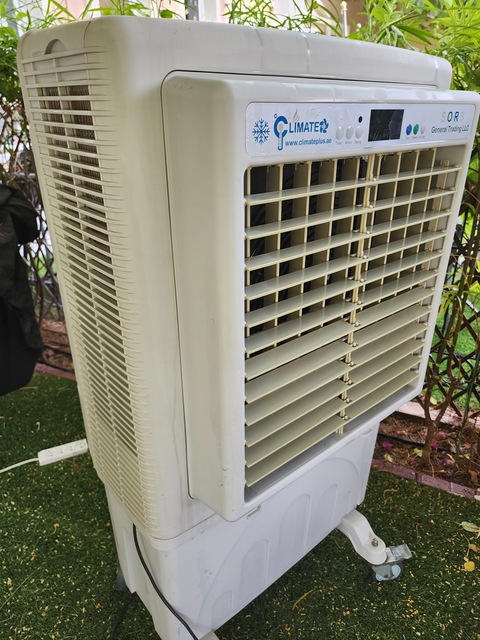 Outdoor Water Chiller in excellent condition