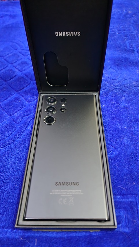 Samsung S23 Ultra Dual 1TB Black (UAE Version) 12 months warranty