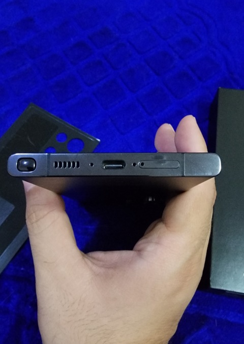 Samsung S23 Ultra Dual 1TB Black (UAE Version) 12 months warranty