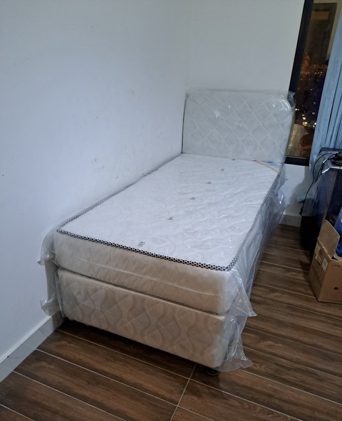 New Luxury Hotel Single Bed with Mattress
