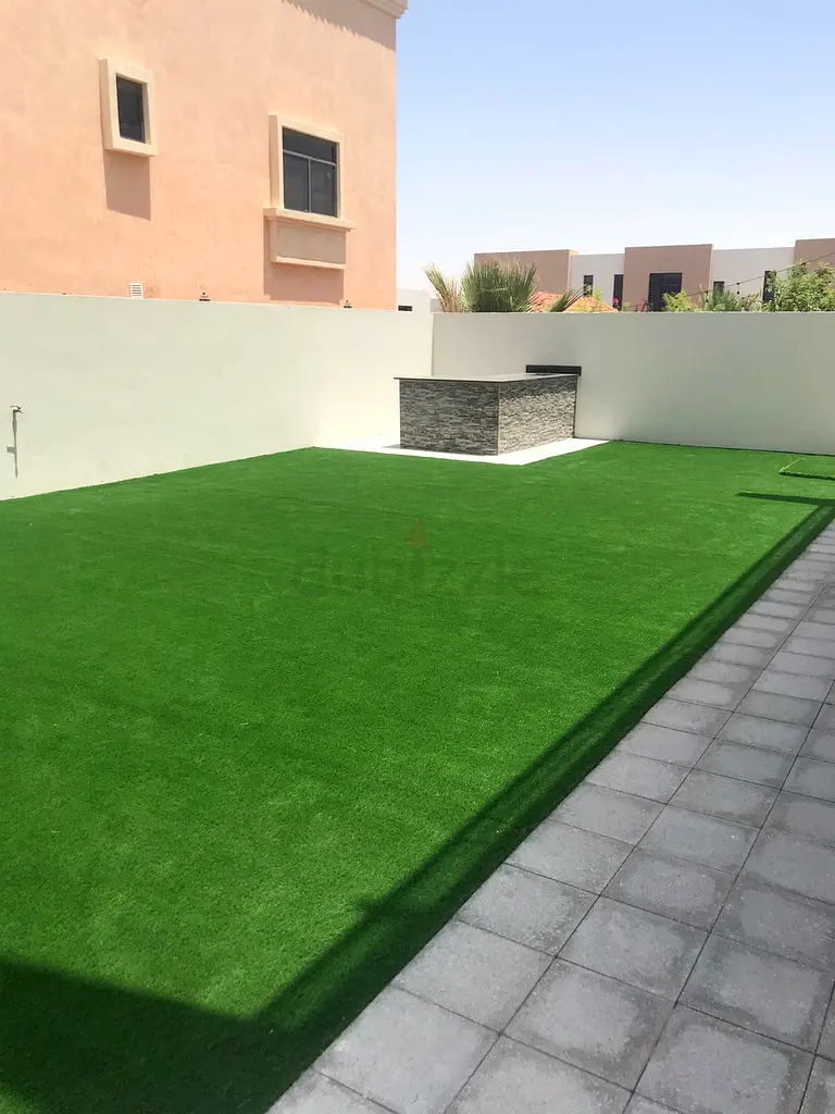 Grass plants and pargola