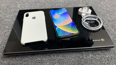 iPhone XS Max 512GB Silver Flawless condition