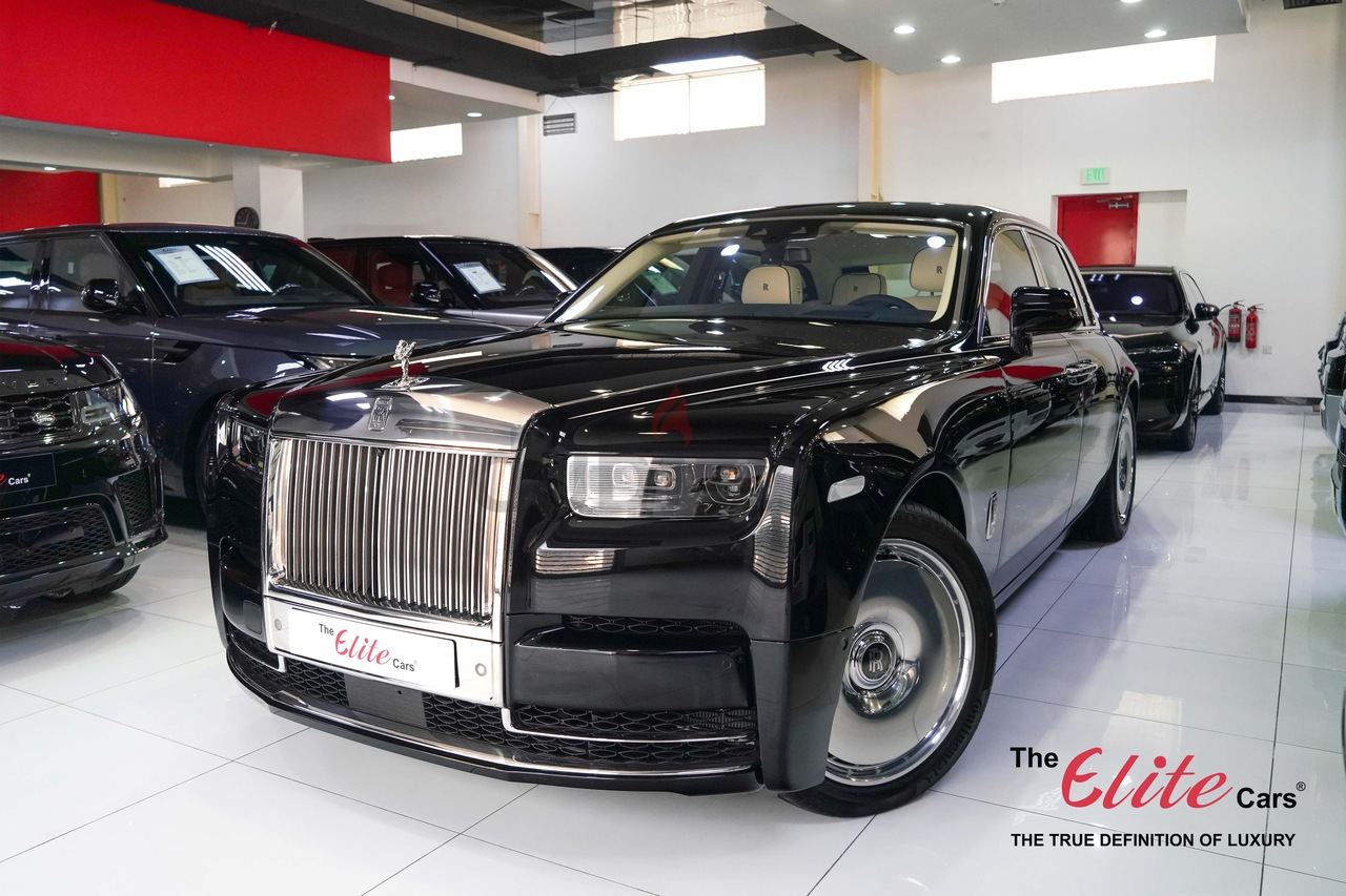 Dealer Standard Rolls Royce Cullinan Service Dubai Workshop