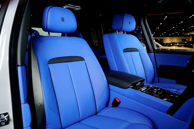 2023 NEW ROLLS ROYCE CULLINAN BLACK BADGE GCC STARLIGHT SANCTUARY