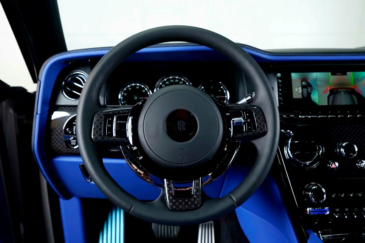 2023 NEW ROLLS ROYCE CULLINAN BLACK BADGE GCC STARLIGHT SANCTUARY