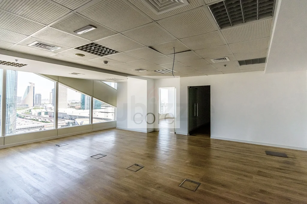 Mid Floor | Fully Fitted Office | Ded License