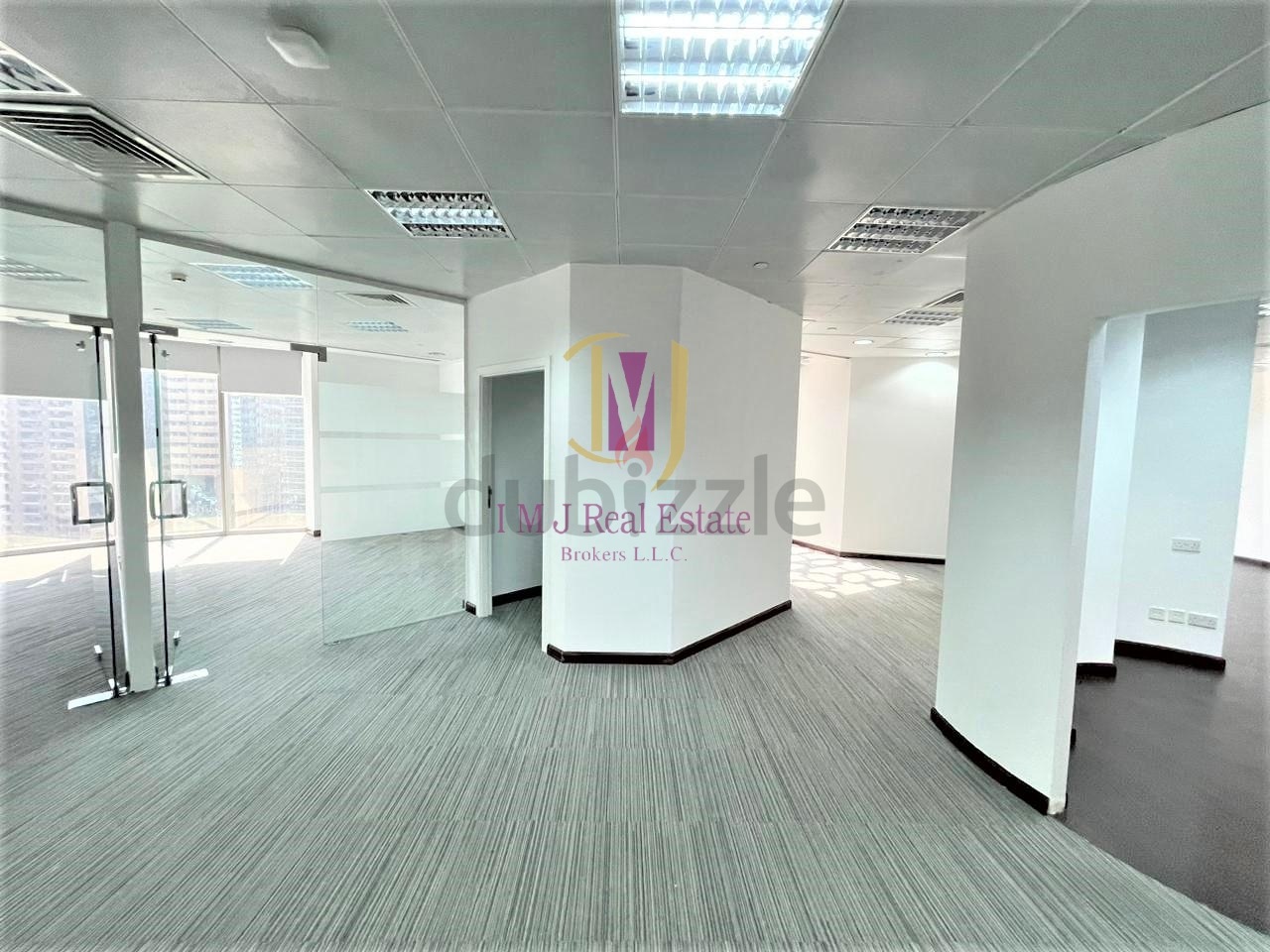 Fully-fitted And Partitioned | Near Metro Station